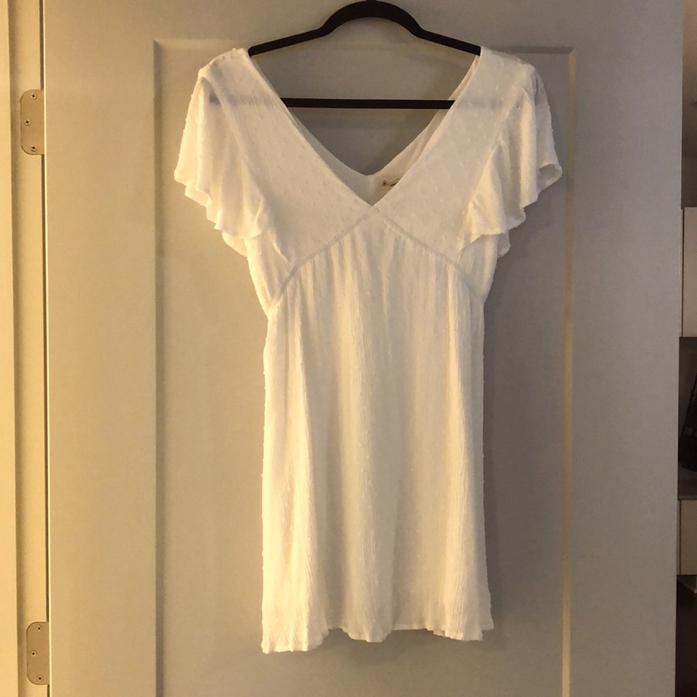 Magnolia boutique v-neck white dotted empire dress